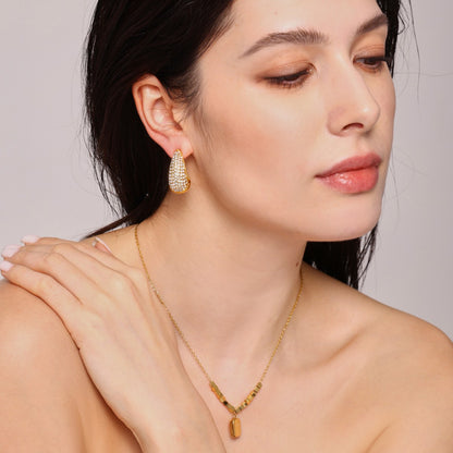 B廠【P1358】 ins水滴鑲鑽耳環法式小方塊雕刻英文方牌吊墜項鍊日常配件 25.01-4