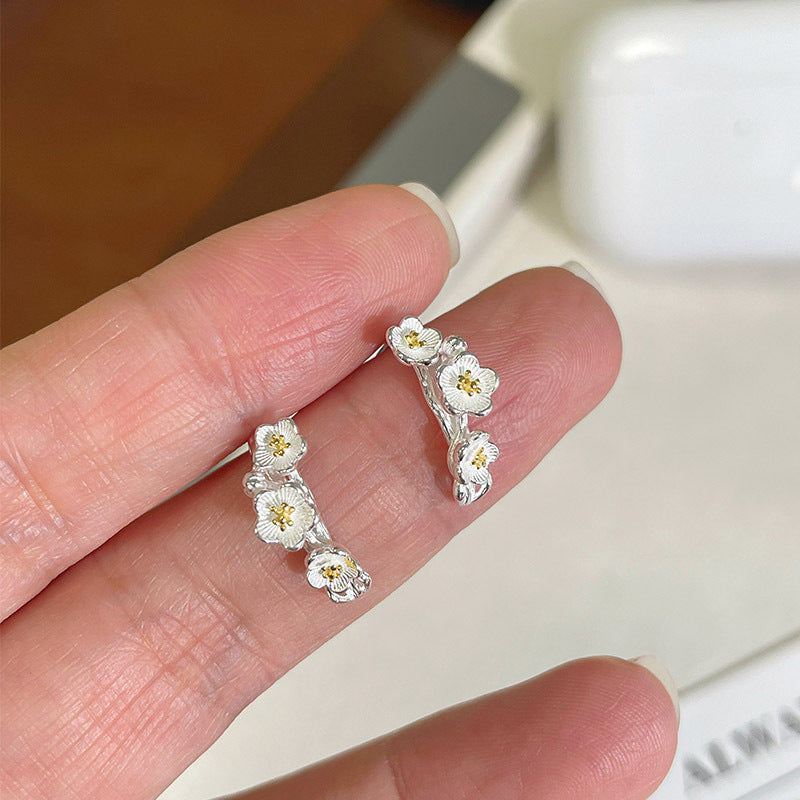 F廠【DQ10518E】S925純銀新中式梅花三弄耳環女創意設計復古花卉耳環百搭耳環 25.04-1
