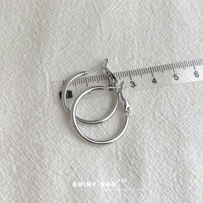 A廠【7120】極簡主義時尚高級感簡約圓大耳環個性小眾ins冷淡風耳飾女
 25.11-3