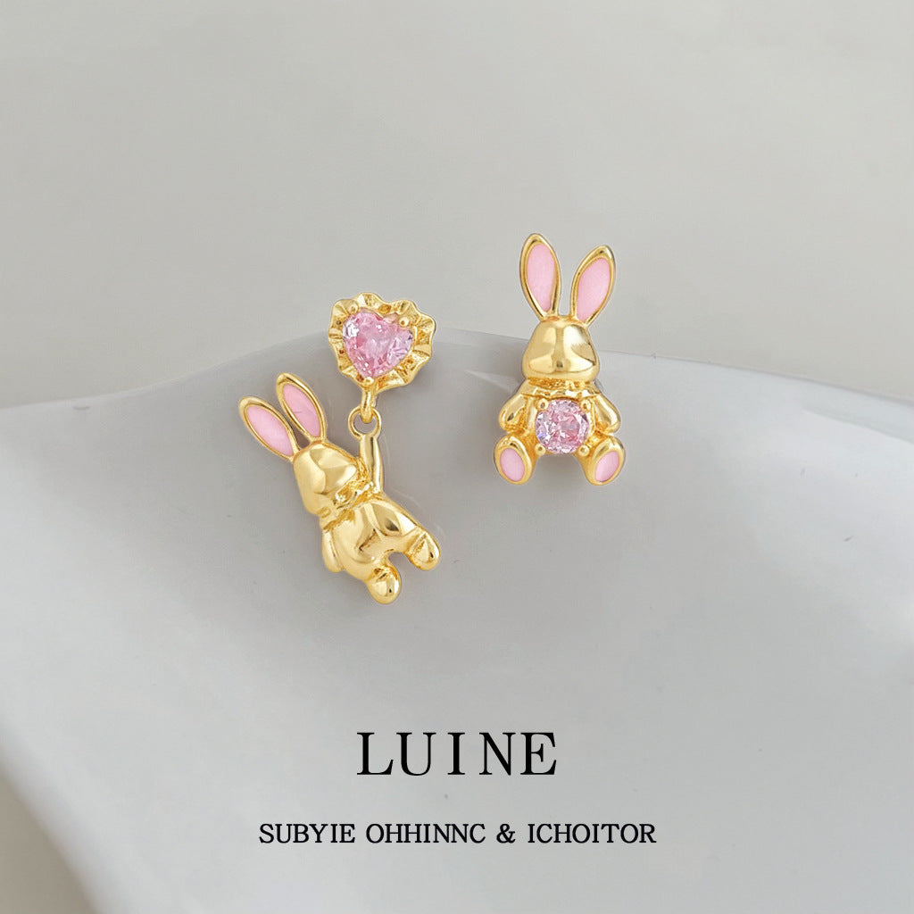 A廠【7361】原創設計可愛不對稱甜美兔子耳環鑲嵌鋯石銀針趣味童趣耳飾女
 26.01-3