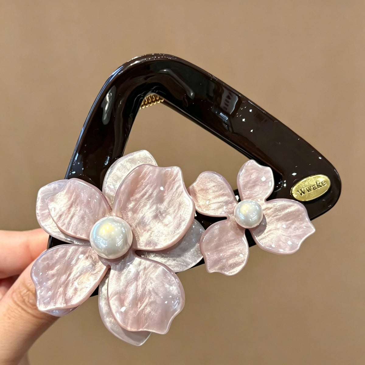 C廠【X954】花朵圓珠三角抓夾鯊魚夾
 26.10-1「C廠-單筆結帳需滿，NT$500出貨(不含運費)」