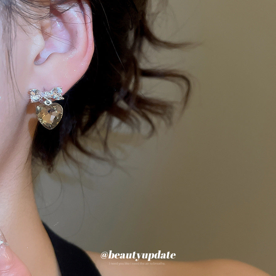 A廠【HE29247】心動訊號~ 韓系冰透愛心蝴蝶結耳環女輕奢高級感耳環小眾氣質耳飾
 25.11-1