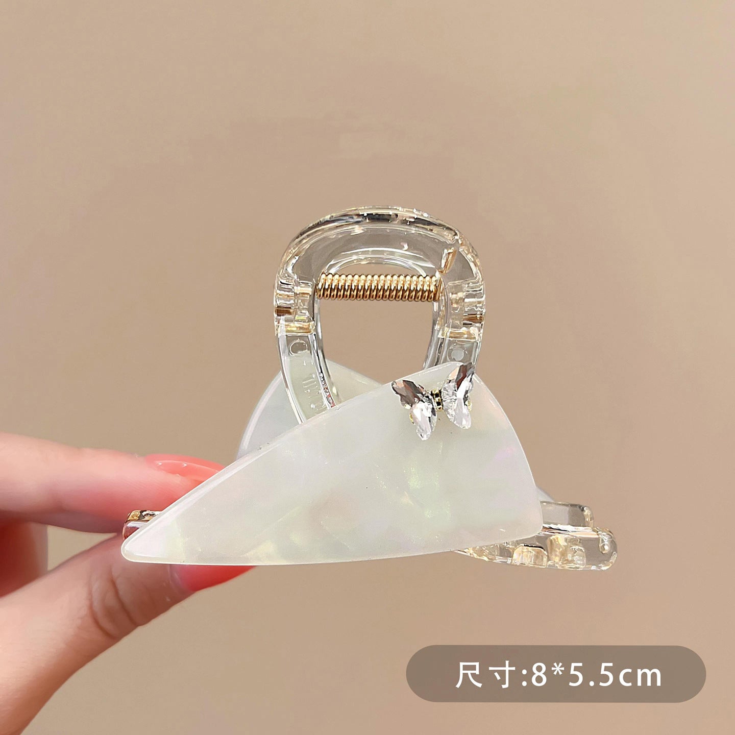 C廠【X406】氣質水鑽蝴蝶醋酸三角抓夾女高級感2026新款髮卡後腦勺半扎鯊魚夾
 26.06-1「C廠-單筆結帳需滿，NT$500出貨(不含運費)」