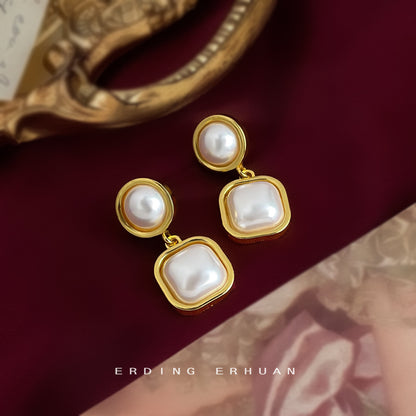 C廠【6962】法式復古中古風重工質感幾何方形銀針保色電鍍高級感耳飾耳環
 25.10-4