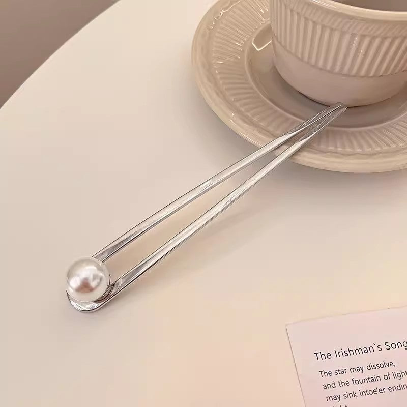 C廠【A35】高級感金屬珍珠髮簪女2024新款U型髮釵古風後腦勺釙子新中式簪子
 25.12-4「C廠-單筆結帳需滿，NT$500出貨(不含運費)」