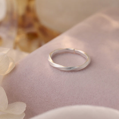 D廠【YC5435R】S999足銀莫比烏斯對戒情侶對戒極簡風文藝開口可調手飾 25.01-3