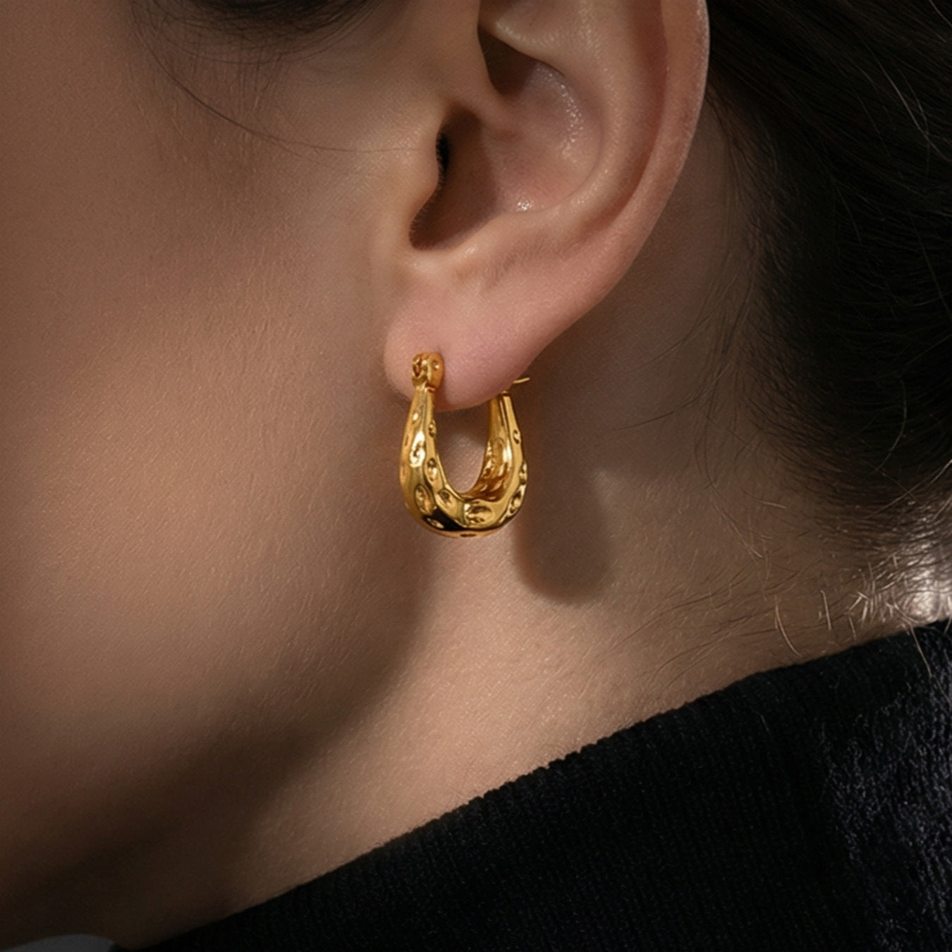 B廠【F041】歐美簡約時尚幾何U型小提包耳環個性輕奢設計耳環不鏽鋼鍍18k真金
 26.02-1