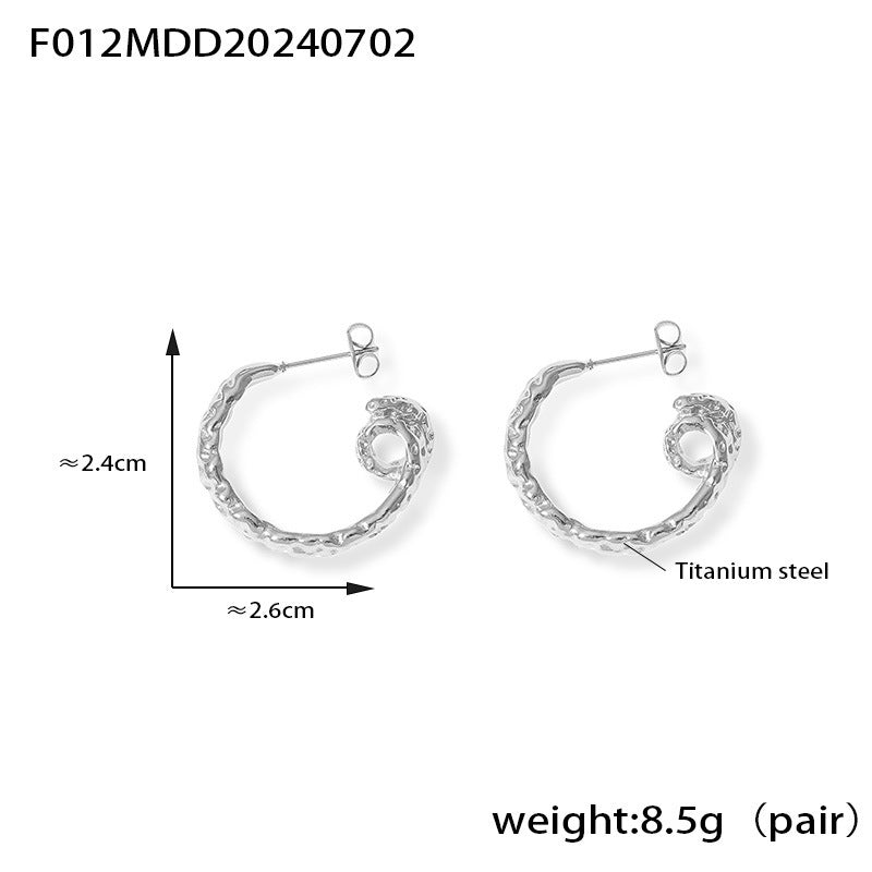 B廠【F012】歐美跨國個性設計感褶皺C型耳環鈦鋼鍍18k金ins輕奢百搭耳飾 24.07-2