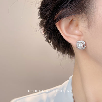 A廠【6978】鑲嵌鋯石方形幾何 925銀針時尚高級感通勤百搭重工耳環耳飾女
 25.10-5