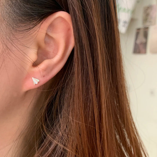 E廠【XDQ10227E】S999純銀簡約冷淡風紙飛機耳環女小眾設計童趣養耳洞足銀耳飾
 25.12-4