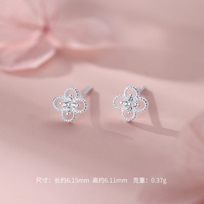 D廠【YC5255E】純銀S925四叶花螺絲直針耳釘清新耳飾
 26.10-5