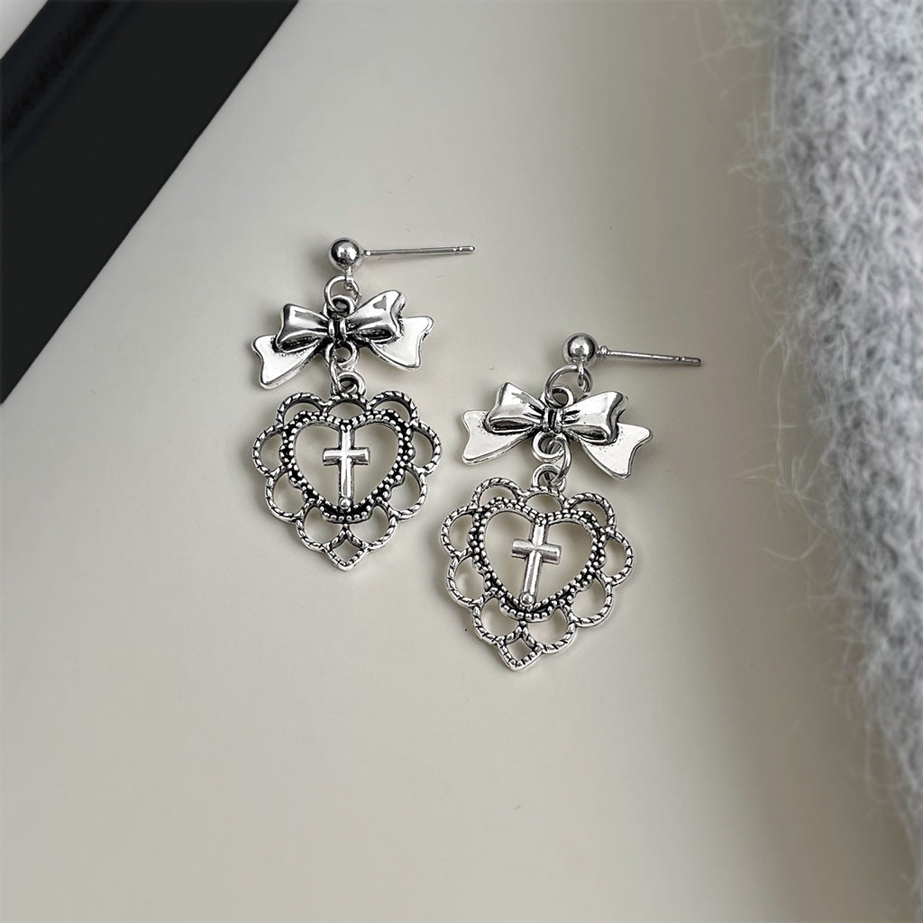 A廠【7206】個性ins甜酷風洛麗塔新款創意愛心蝴蝶結耳環 氣質高級感耳飾
 25.12-2