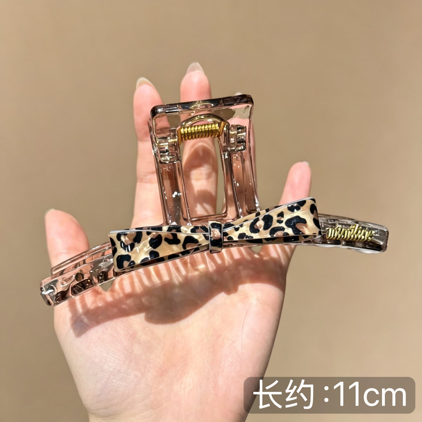C廠【X532】豹紋蝴蝶結抓夾女高級感2026新款大號髮夾後腦勺髮量大鯊魚夾髮飾 26.07-1「C廠-單筆結帳需滿，NT$500出貨(不含運費)」