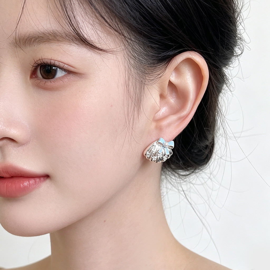 A廠【7656】【瑪莉娜.紐特】原創設計琺瑯貝殼蝴蝶結清新藍甜美耳飾耳環
 26.08-2