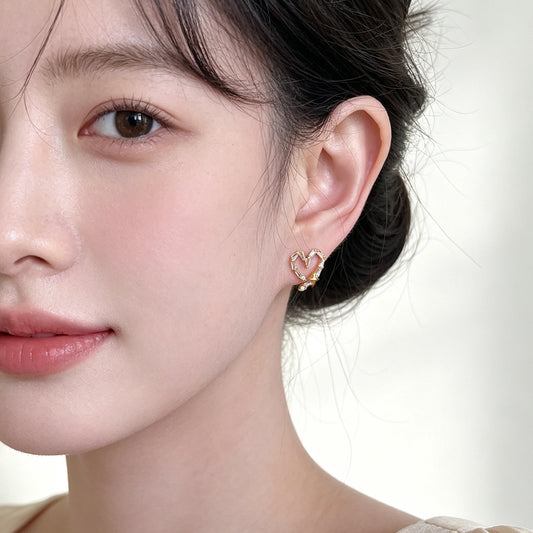 A廠【8232】 清新甜美鋯石芒星愛心耳釘輕奢風高級感時尚通勤百搭新款耳飾
 26.09-4