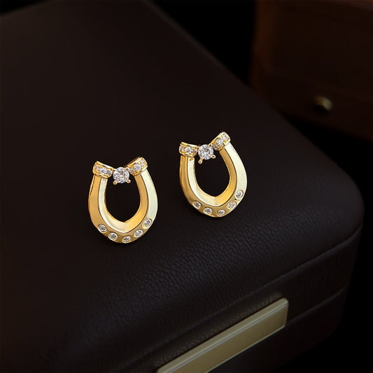 A廠【7449】設計師原創小眾馬蹄時尚高級感微鑲鋯石銀針幾何新款耳飾耳環
 26.03-4