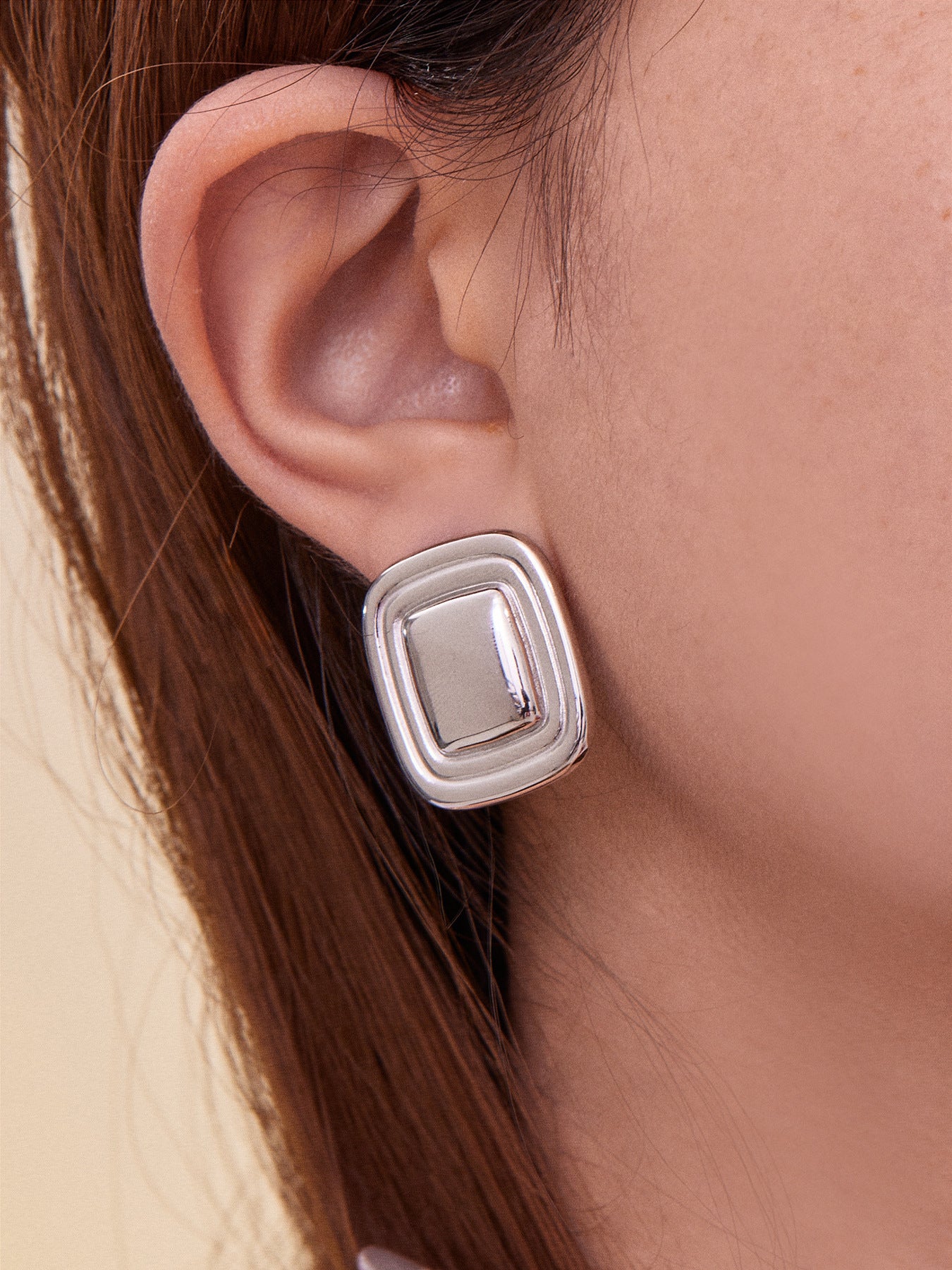 B廠【F625】跨境新款不鏽鋼空心8子耳環ins小眾設計耳環鍍18k金不掉色
 25.11-1