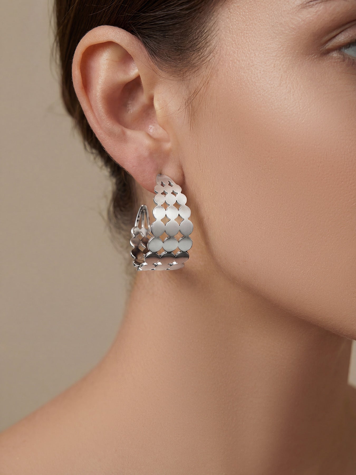 B廠【F050】歐美ins風小眾設計感C型圓片耳環簡約輕奢時尚百搭跨國不鏽鋼耳飾
 26.02-1