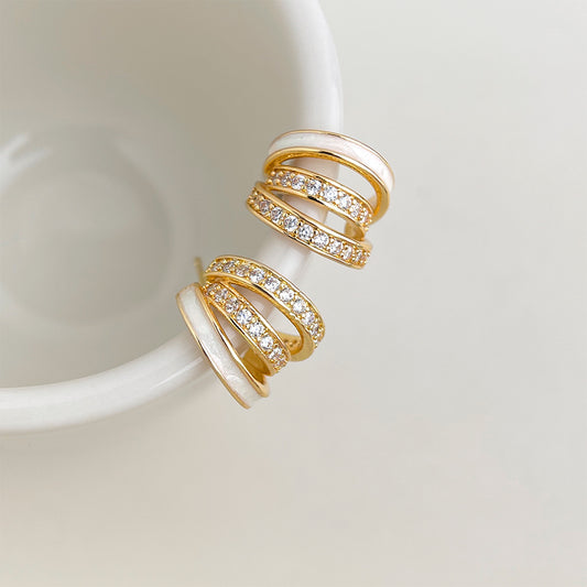 A廠【7297】原創時尚高級感線條925銀針微鑲鋯石滴釉白色圓形幾何耳飾 耳環女
 26.01-1