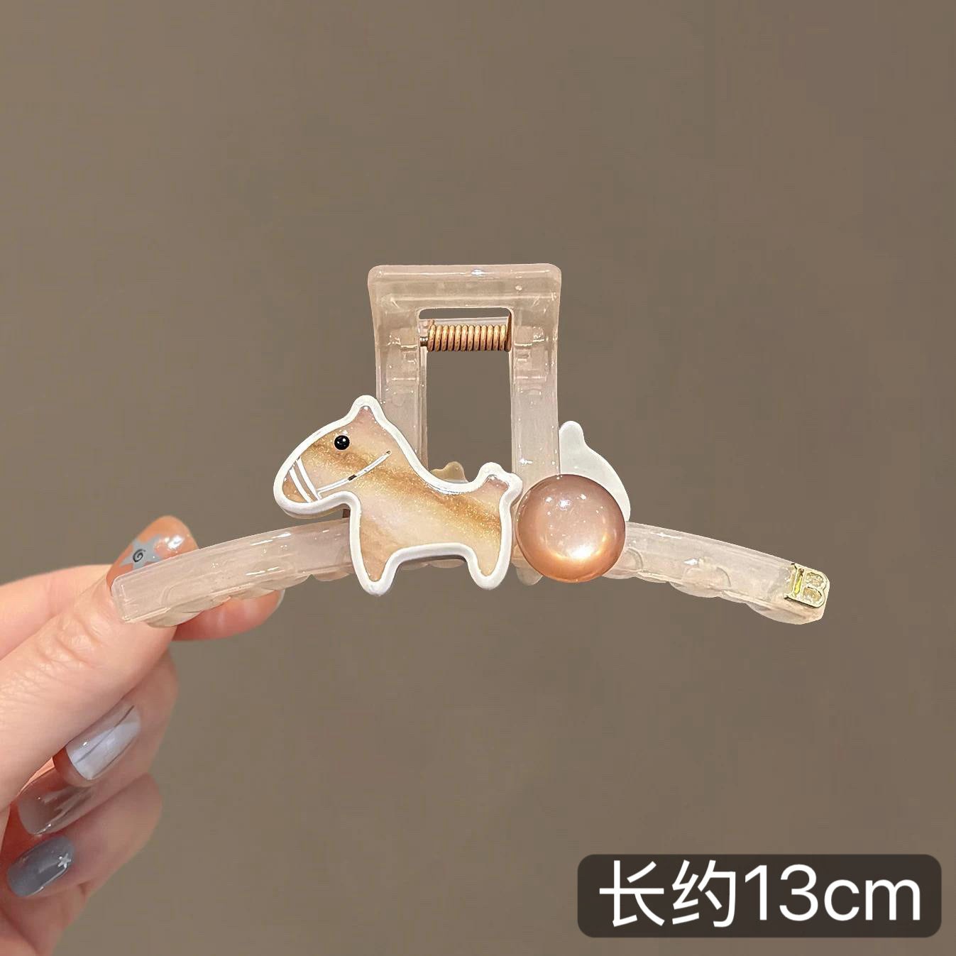 C廠【X346】韓版2026新款小馬黑色抓夾品質壓克力盤髮夾後腦勺大鯊魚夾髮飾
 26.06-1「C廠-單筆結帳需滿，NT$500出貨(不含運費)」